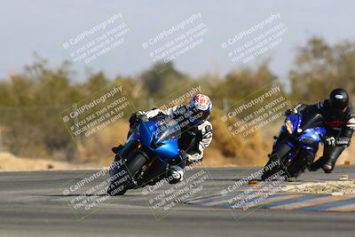 media/Jan-14-2024-SoCal Trackdays (Sun) [[2e55ec21a6]]/Turn 2 (1025am)/